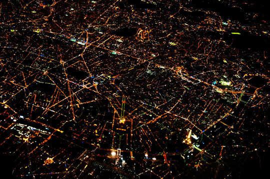 パリの夜景空撮